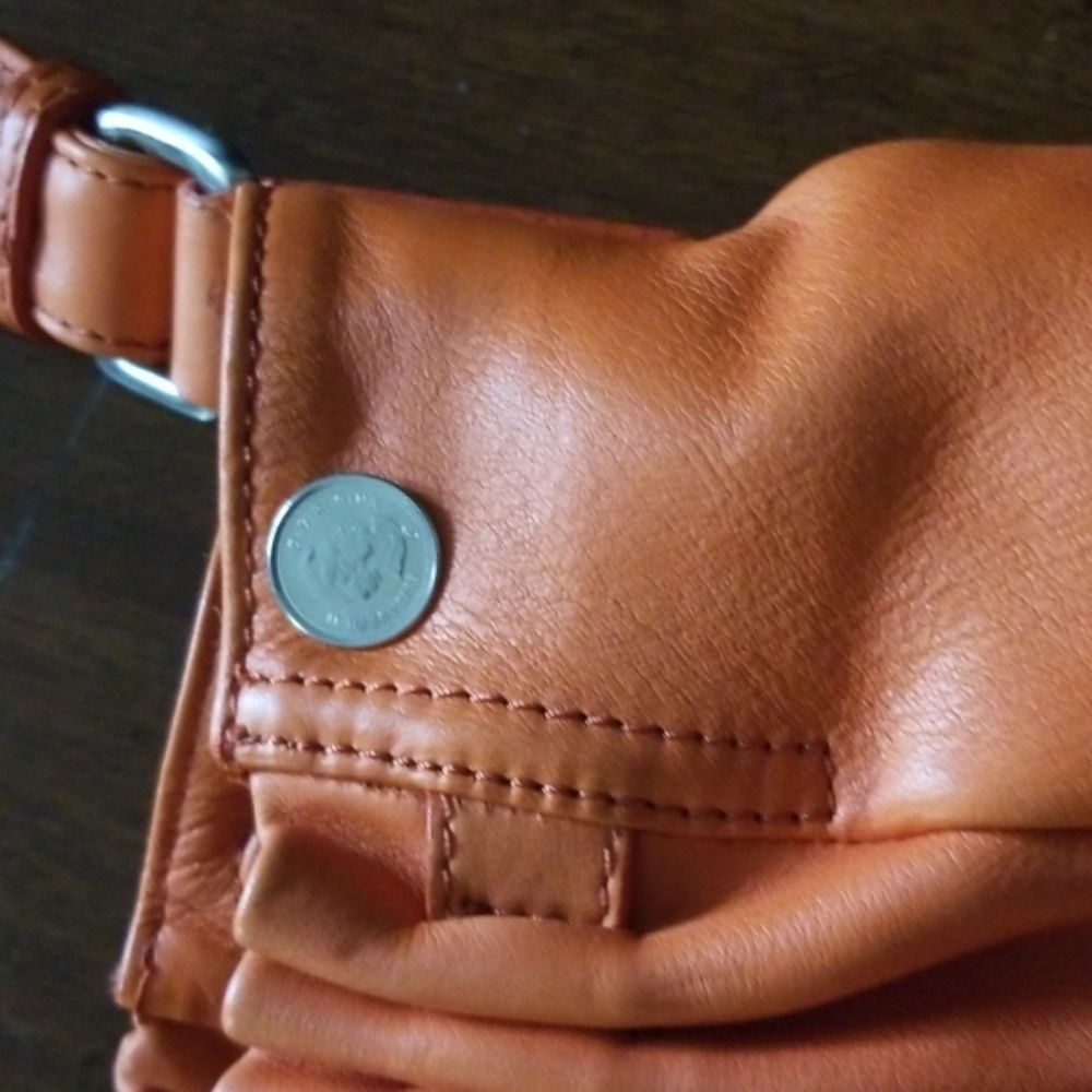 Kenneth Cole hobo purse